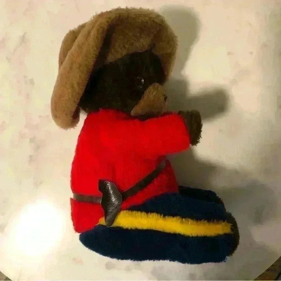 Vintage 14” Canadian Mountie plush bear  made by Mara Toys in Spruce Grove, Alta - Picture 5 of 7